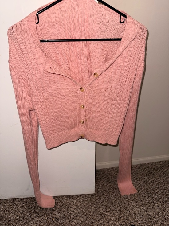 Pink Ribbed Button-Up Cropped Cardigan - Picture 2 of 3